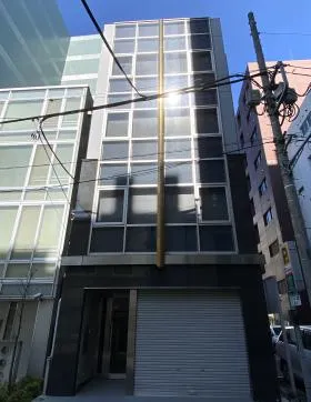 AYビルの外観