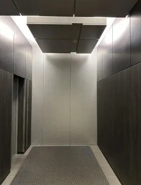 麹町スクエアプラザの外観