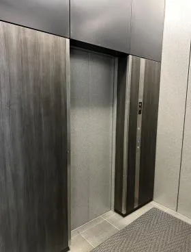 麹町スクエアプラザの外観