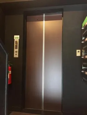 アクタアワーズ京橋ビルの外観