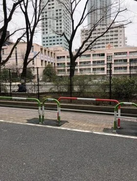 トラスト新宿ビルの外観