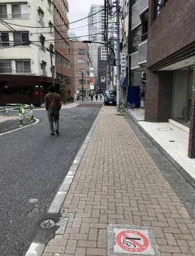 トラスト新宿ビルの外観