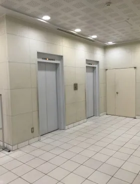 青山サンクレストビルの外観