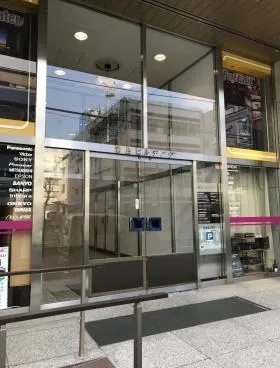 湯島ビルヂングの外観