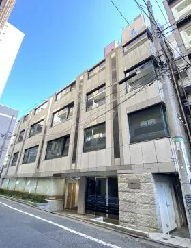 麹町秀永ビルの外観