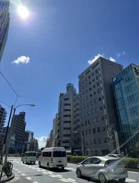 やないビルの外観