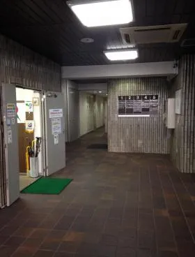 第8東ビルの外観