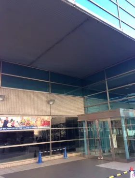 千葉新町ビルの外観