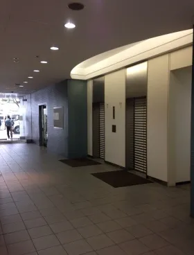 千葉ウエストビルの外観