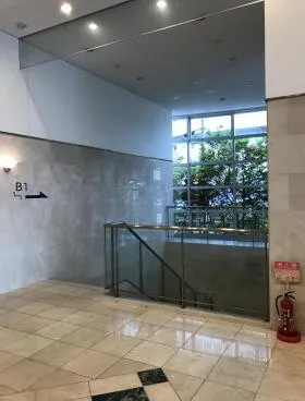 雄元千葉ビルの外観