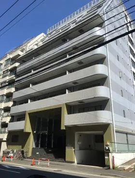 ライオンズプラザ新横浜の外観