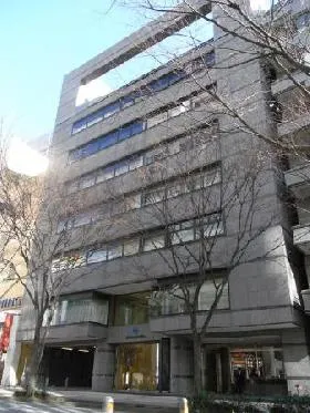 クレシェンドビルの外観