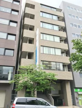 明友ビルの外観