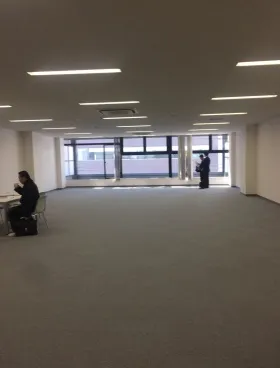 新横浜214ビル(旧KDX新横浜214)ビルの外観