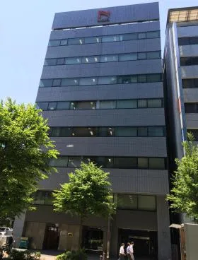 ルーシッドスクエア新横浜ビルの外観