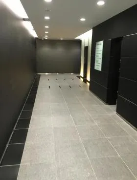 ルーシッドスクエア新横浜ビルの外観
