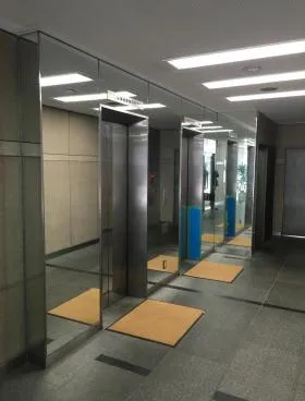 新横浜SRビルの外観