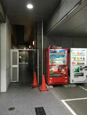 メットライフ新横浜ビルの外観