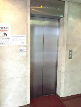 銀座輝ビルの外観