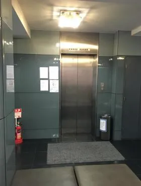 スリーワンビルの外観