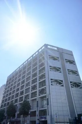 スタジアムプレイス青山の外観
