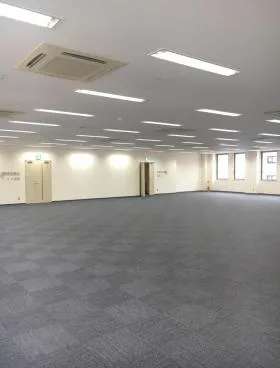パラッツォアステックビルの外観