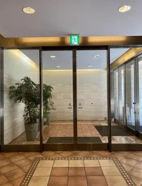 パラッツォアステックビルの外観