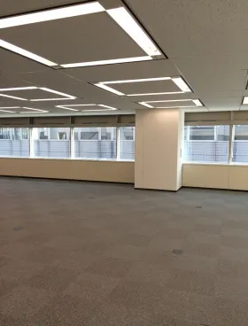 Daiwa西新橋ビルの外観