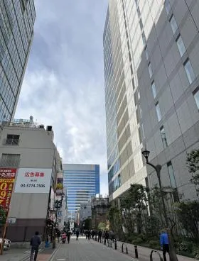 三和港南ビルの外観