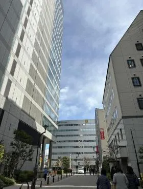 三和港南ビルの外観