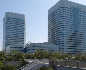 幕張テクノガーデンD棟の外観