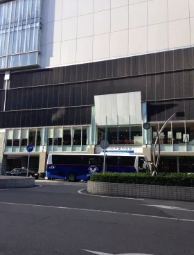 日土地千葉中央ビルの外観