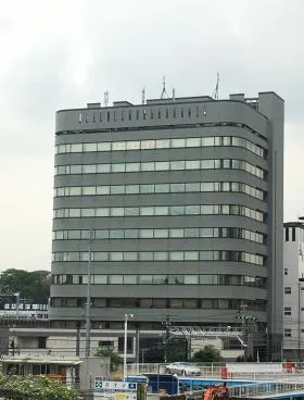 友泉新横浜1丁目ビルの外観