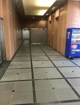 友泉新横浜1丁目ビルの外観