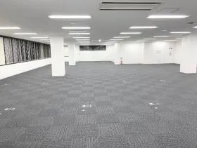 インテリックス新横浜ビルの外観