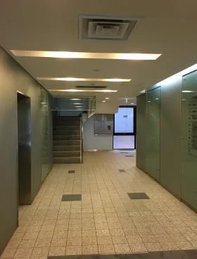 AXIS SHINYOKOHAMAビルの外観
