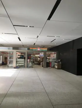 野村不動産新横浜ビルの外観