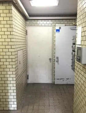 房州ビルの外観