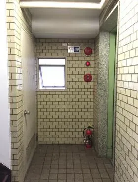 房州ビルの外観