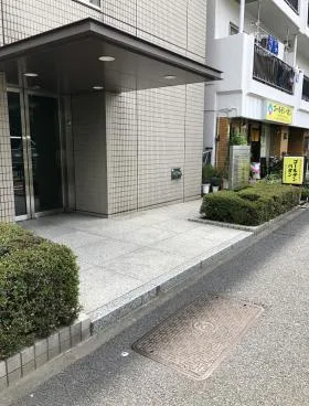 T&Tビルの外観