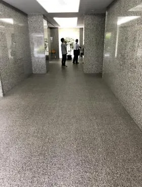 T&Tビルの外観
