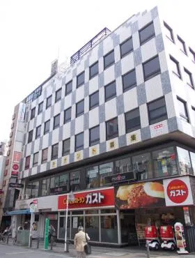 第2山崎ビルの外観