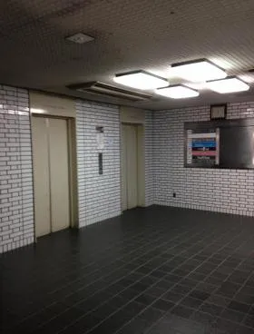 第2山崎ビルの外観