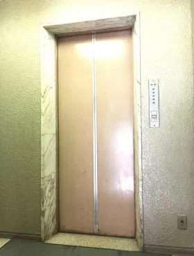 八洲ビルBの外観