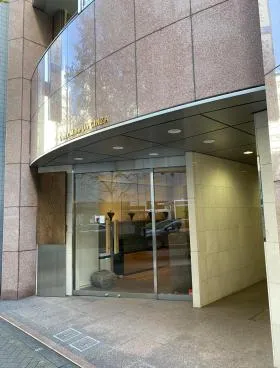 ドゥーミラン銀座ビルの外観