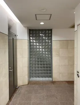 ドゥーミラン銀座ビルの外観