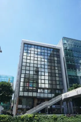 共和五番館の外観