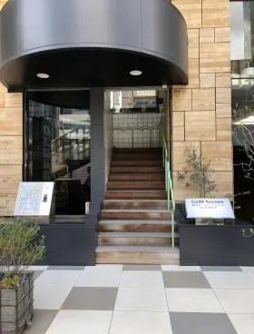 共和五番館の外観