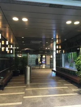 リビエラ南青山B館ビルの外観