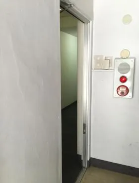 人形町103ビルの外観